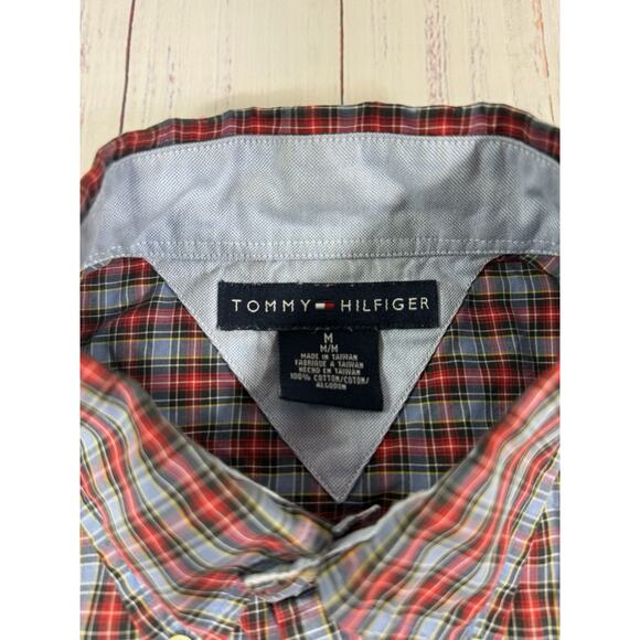 Tommy Hilfiger Button Up Shirt Men Size M Red Plaid Short Sleeve Embroidered - Picture 3 of 5